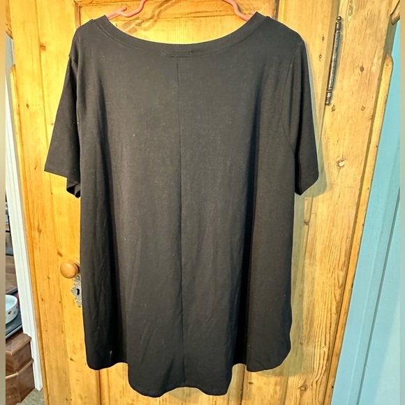 🎉Zenana Black Tee Short Sleeve Basic Size 3X - Picture 2 of 9